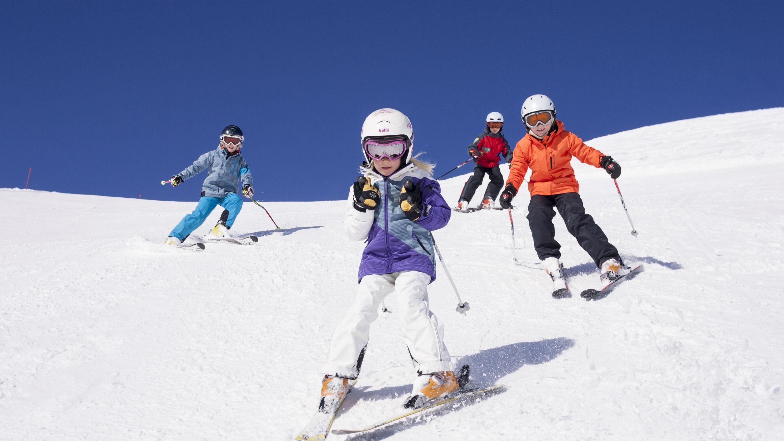 When to get the kids skiing